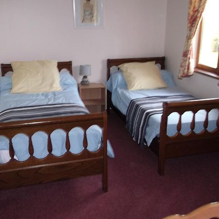 La Ferme De Montaigu Bed & Breakfast Room photo