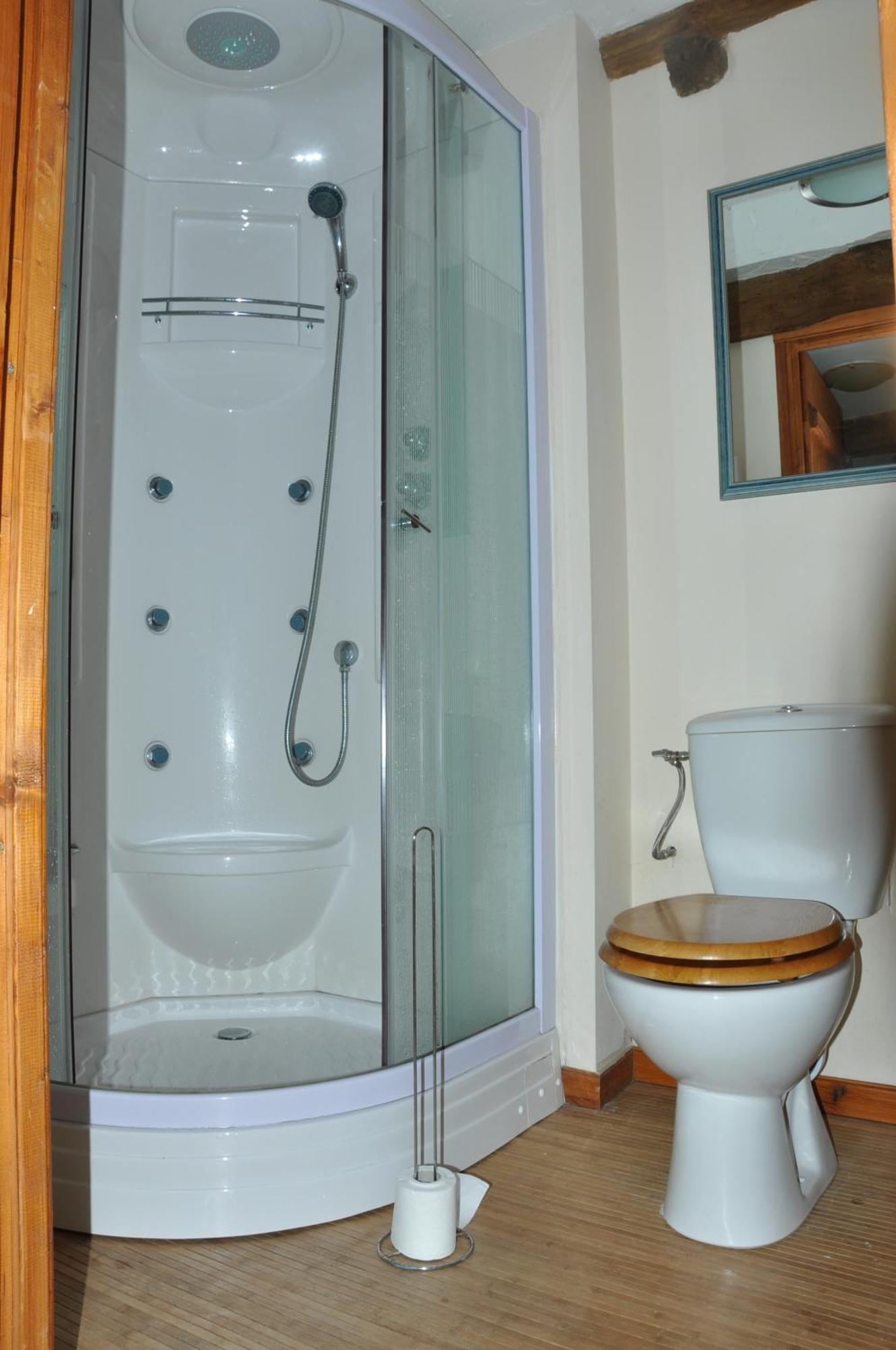 La Ferme De Montaigu Bed & Breakfast Room photo
